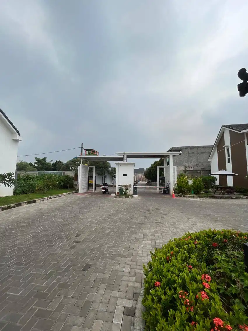 Dijual Rumah Komplek Megah Aryana Karawaci, Tangerang
