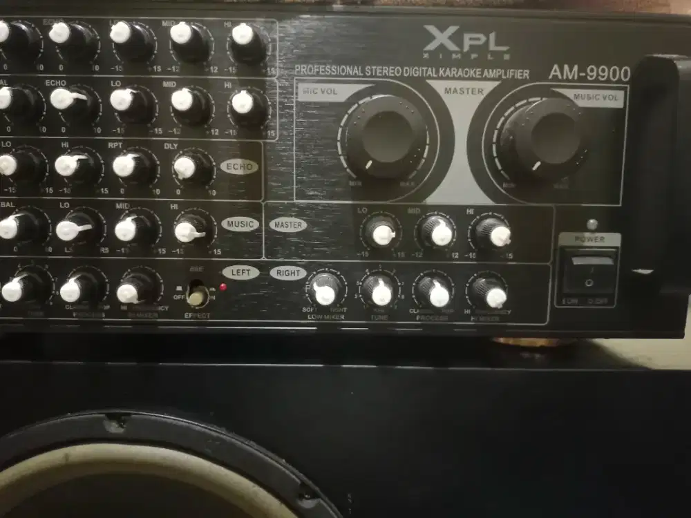 Dijual set Amplifier dan Speakernya