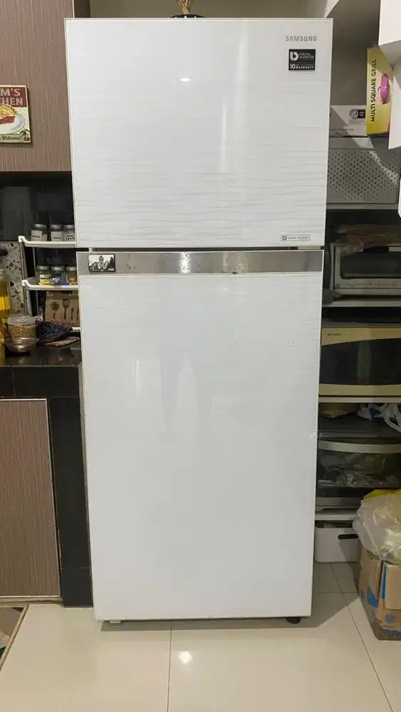 Kulkas Samsung Digital Inventer temperd Glass