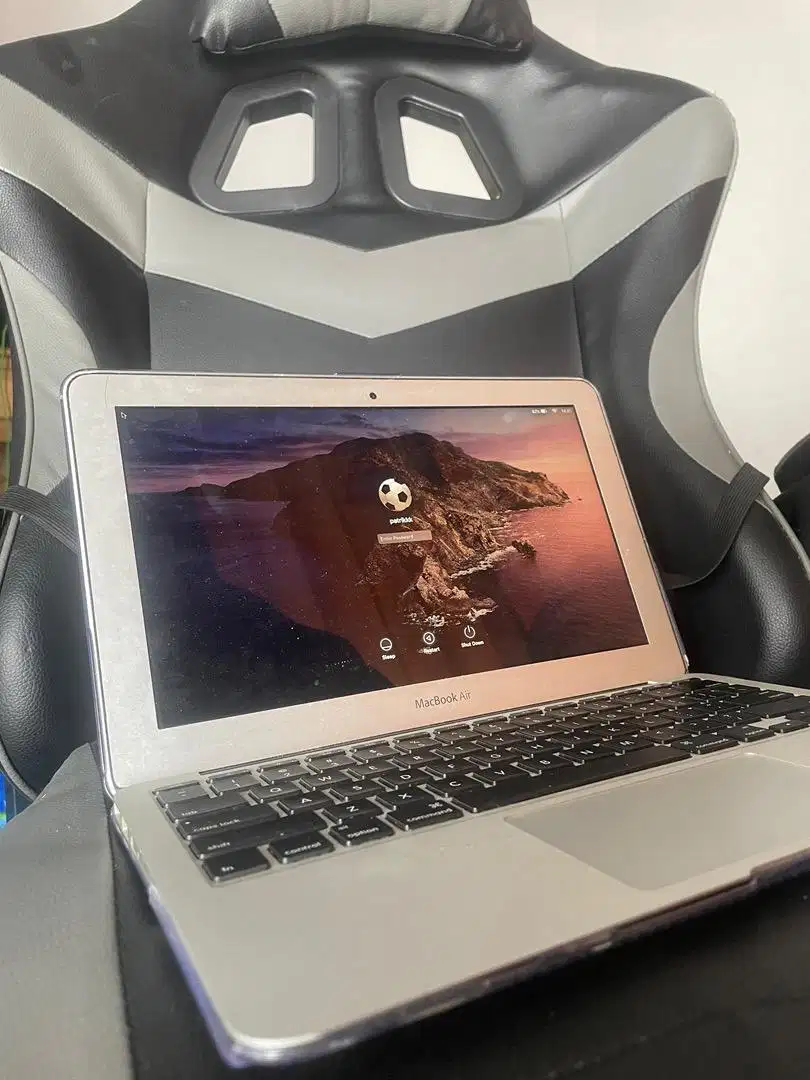MACBOOK AIR 2012