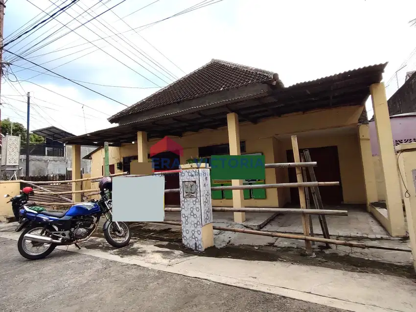 Disewakan Rumah Terletak Di Pusat Kota Kediri Jalan Utama