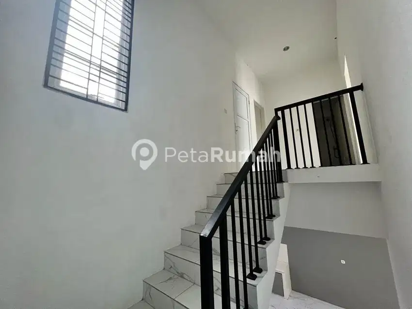DISEWA RUMAH KOMPLEK MEDAN RESORT CITY