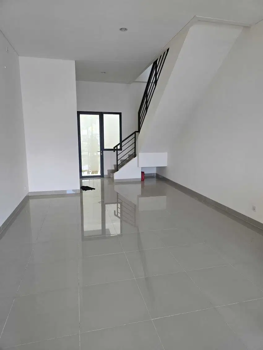Dijual Ruko lokasi strategis di Madison Grande type Alfresco - GS