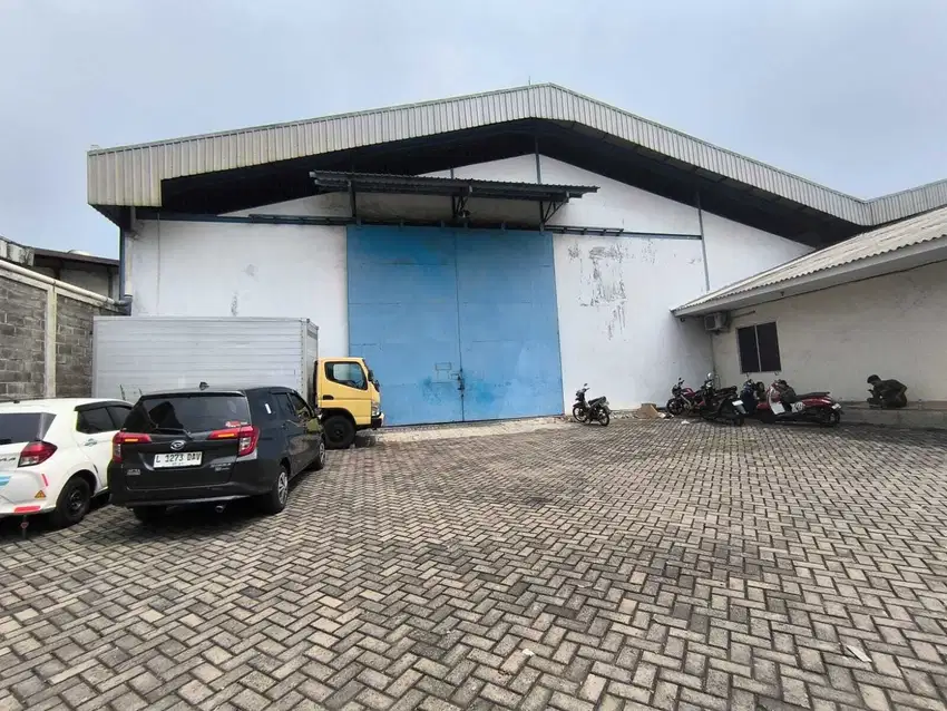 Disewakan Gudang Mutiara Indah Jalan utama bebas banjir dekat suri mul