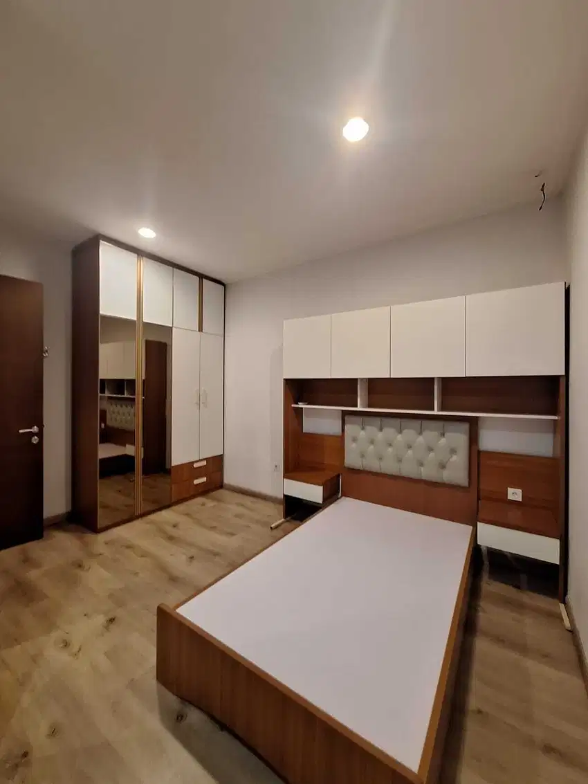 Sewa Rumah Golf Island PIK FURNISH 6x12,5 3lantai rapi siap huni