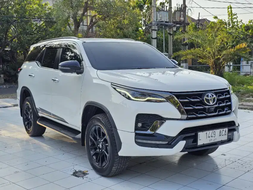 Toyota Fortuner GR 2.8 AT 2022