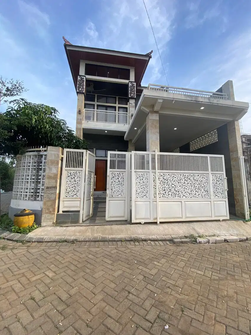 Dijual Rumah Hook Selangkah ke Exit Tol di Cemorokandang Malang