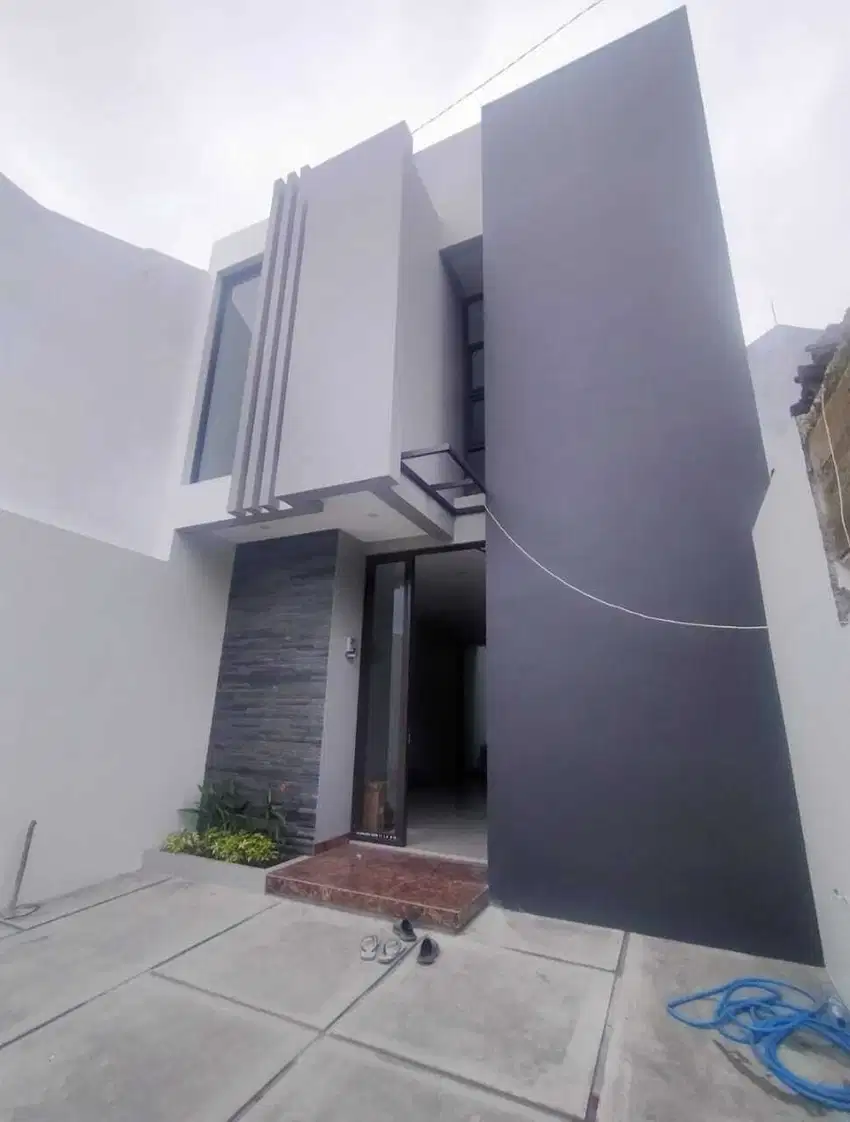 RUMAH BARU MODERN  CLASIK DI BATUNUNGGAL BUAH BATU