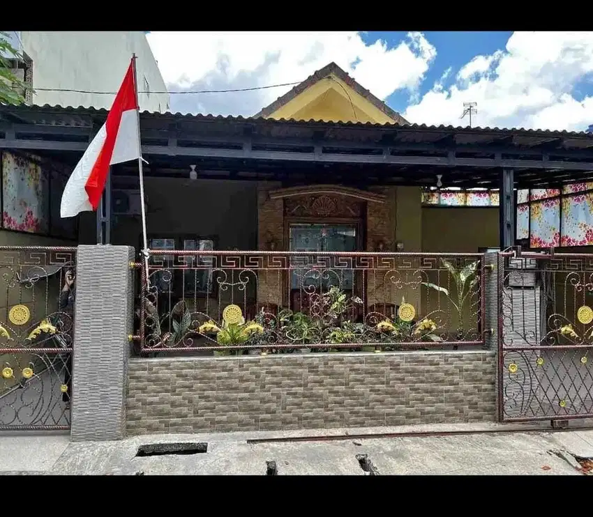 Dijual rumah di Komplek Kencana Damai Kenten