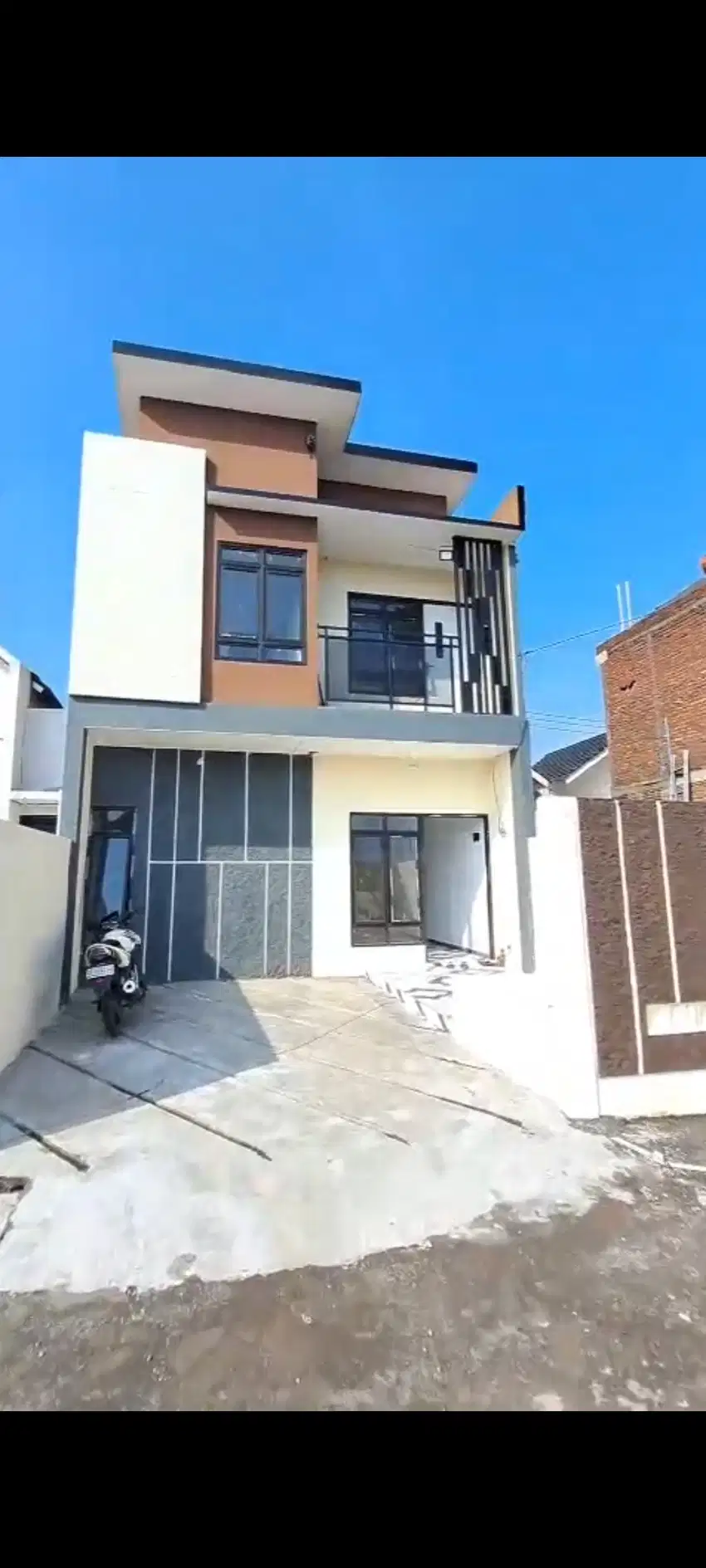 Dijual rumah mewah murah rumah 2 lantai di Sukodono sidoarjo