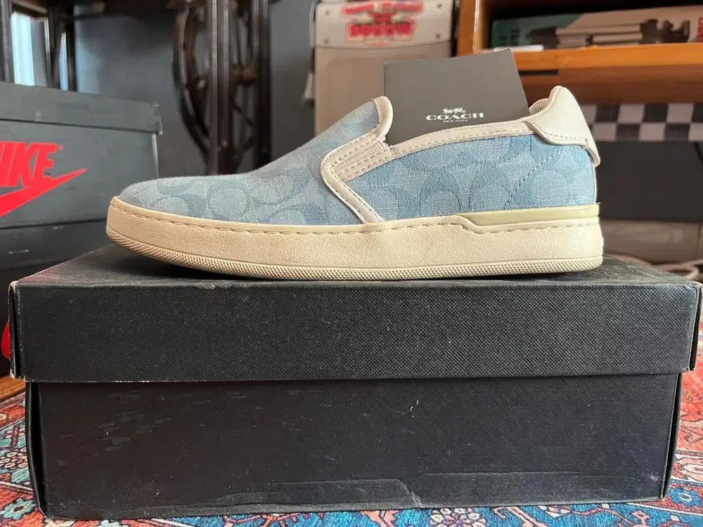 Preloved Sepatu coach WELLS SIG MB slip