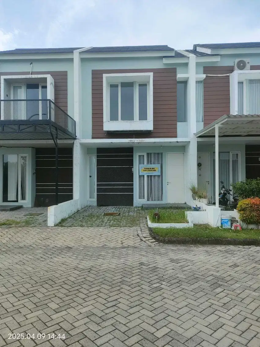 Rumah Kel Hulaan Kec Menganti Kab Gresik