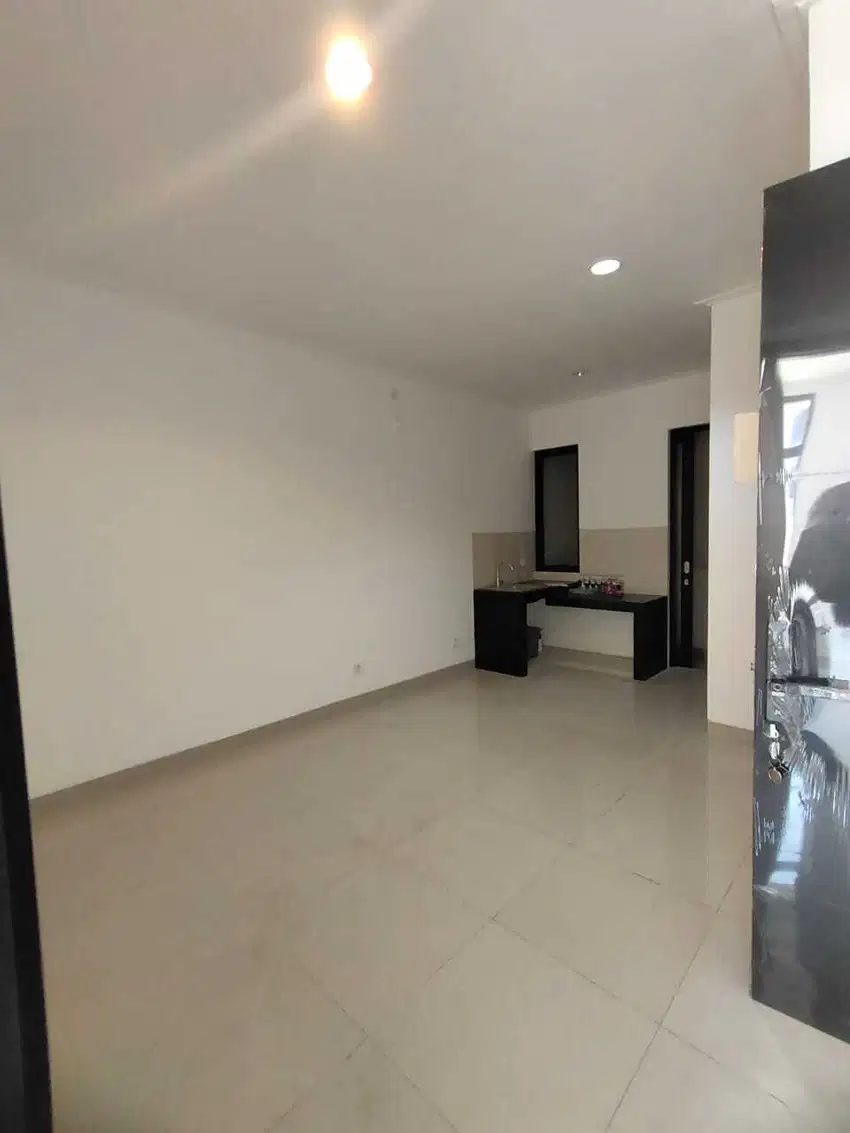DIJUAL CEPAT CONDO HOUSE DI GREEN ROYAL