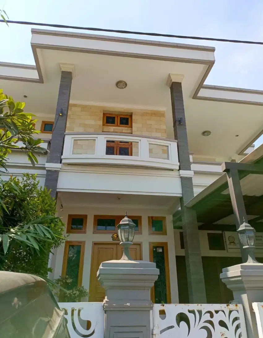 Rumah murah dan Bagus serta Terawat Dalam Komplek Permata Cimahi