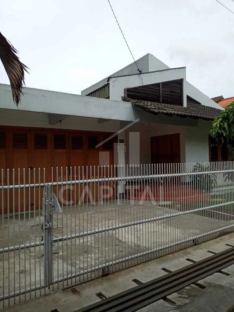 HARGA BADAI RUMAH TERAWAT 1 LANTAI DI BATU INDAH SAYAP BATUNUNGGAL