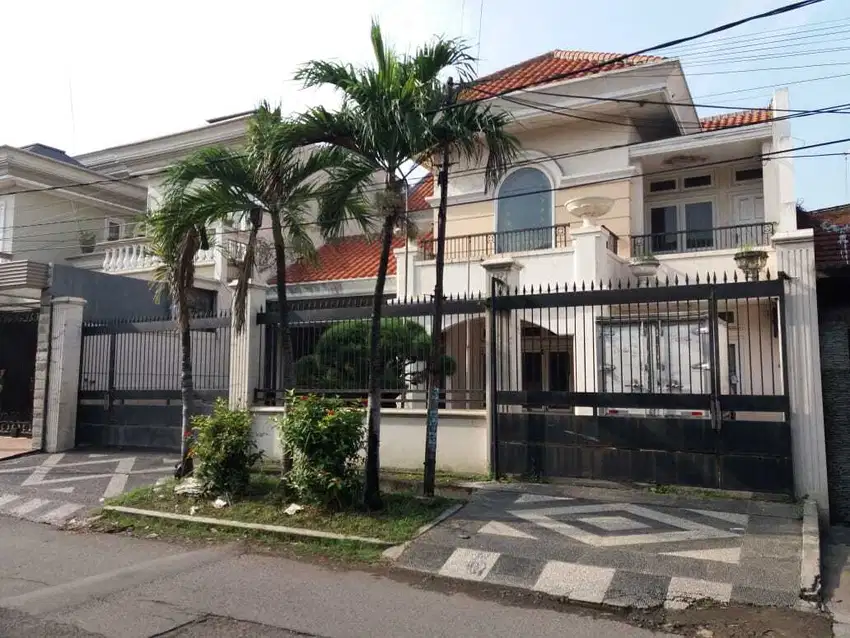 Rumah Kinibalu Sawahan Surabaya Selatan
