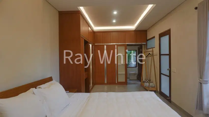 House for Sale  Leasehold -Charming Villa in Padonan, Near Berawa