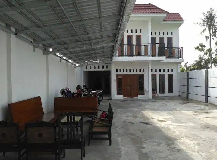 Di jual kos2 an + rumh induk strategis di jogja