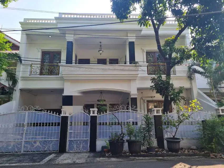 Rumah di Rawamangun Semi Furnished Lokasi Strategis Dekat Perkantoran