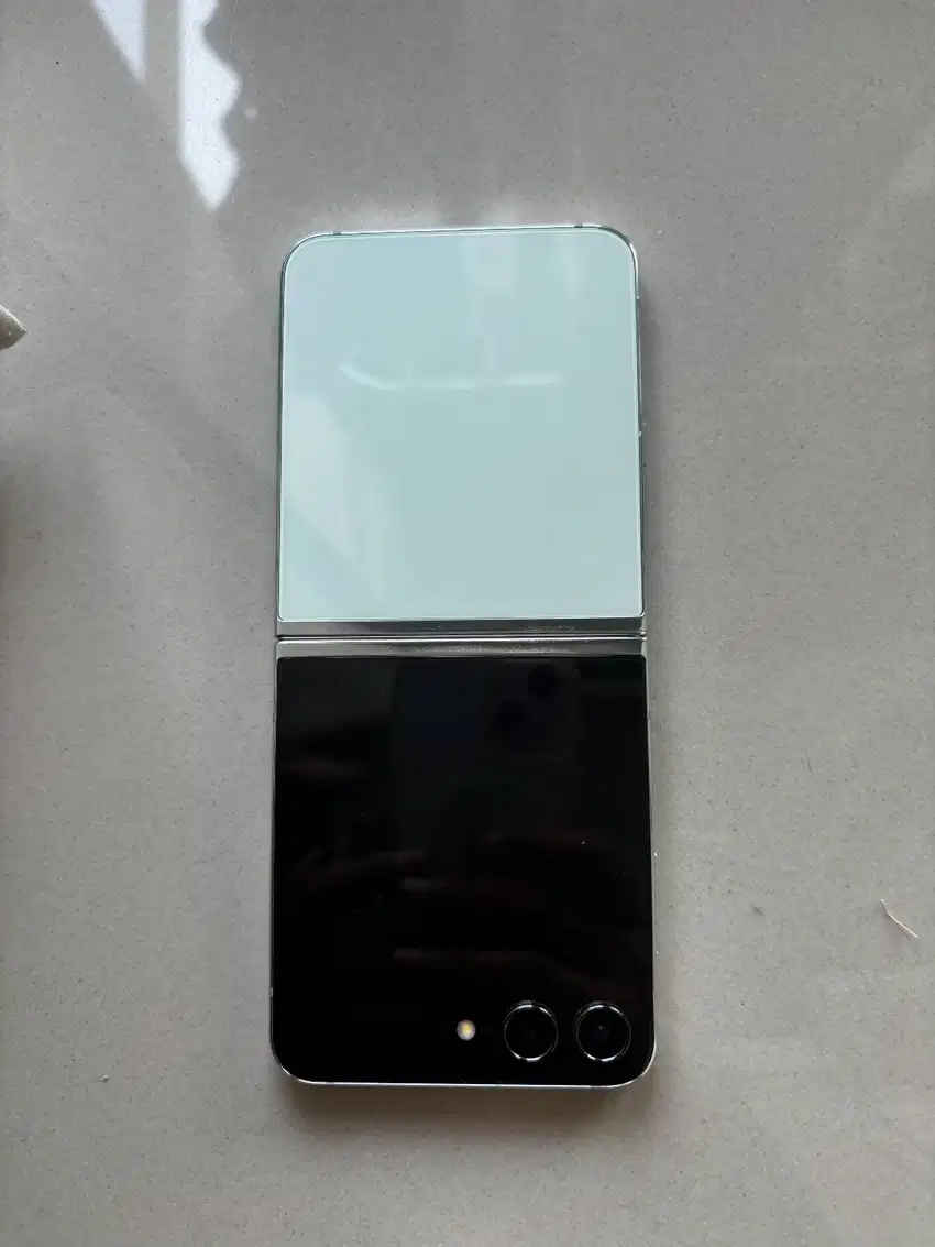 Samsung Flip 5 Mint 8/256 GB Kondisi Fisik Dan Mesin Mulus