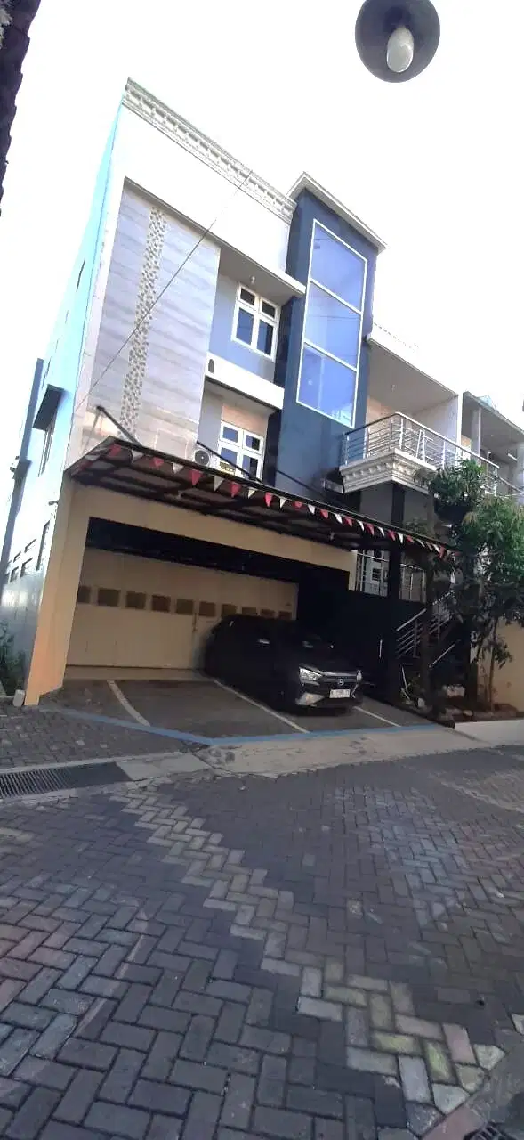 Rumah Kos Mewah Lokasi Jl. Badak Gayamsari Semarang