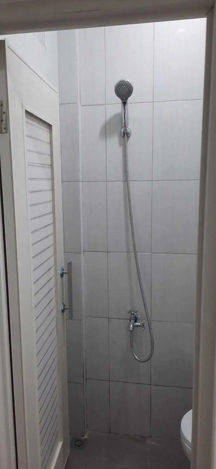 Rumah kost 21 pintu di Jl Margonda Depok