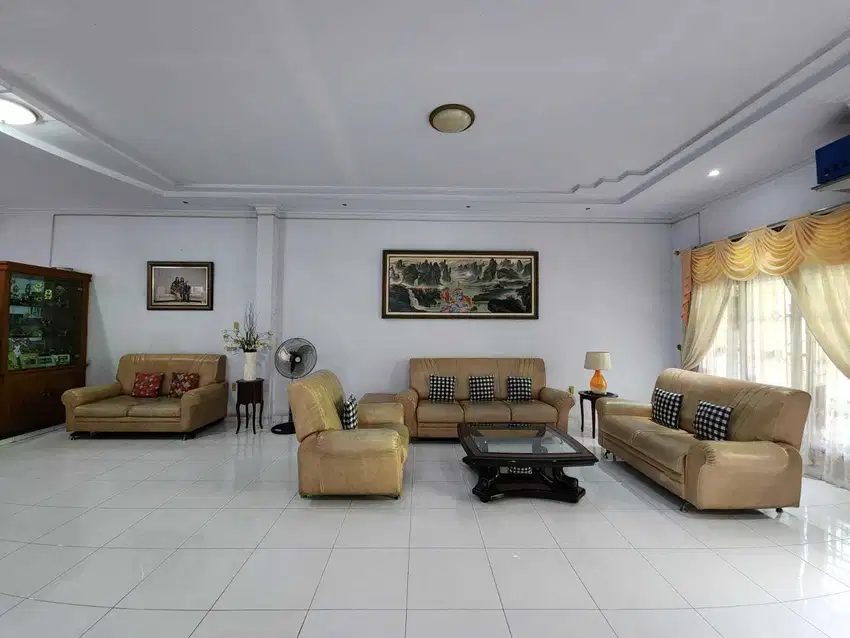 Villa di Jalan Aceh Baru ( Komplek Villa Cita Raya )