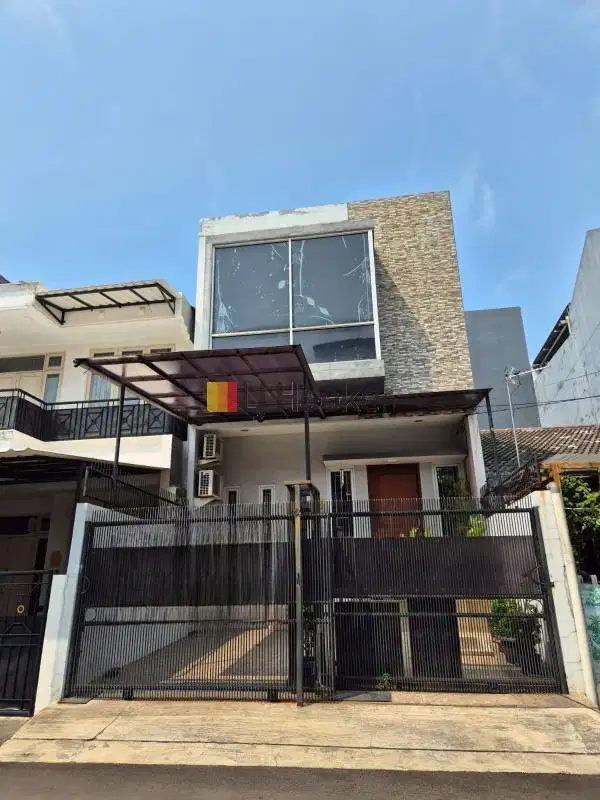 Rumah Bangunan Baru di Gading Elok Utara, kelapa Gading Luas 6x20 m2