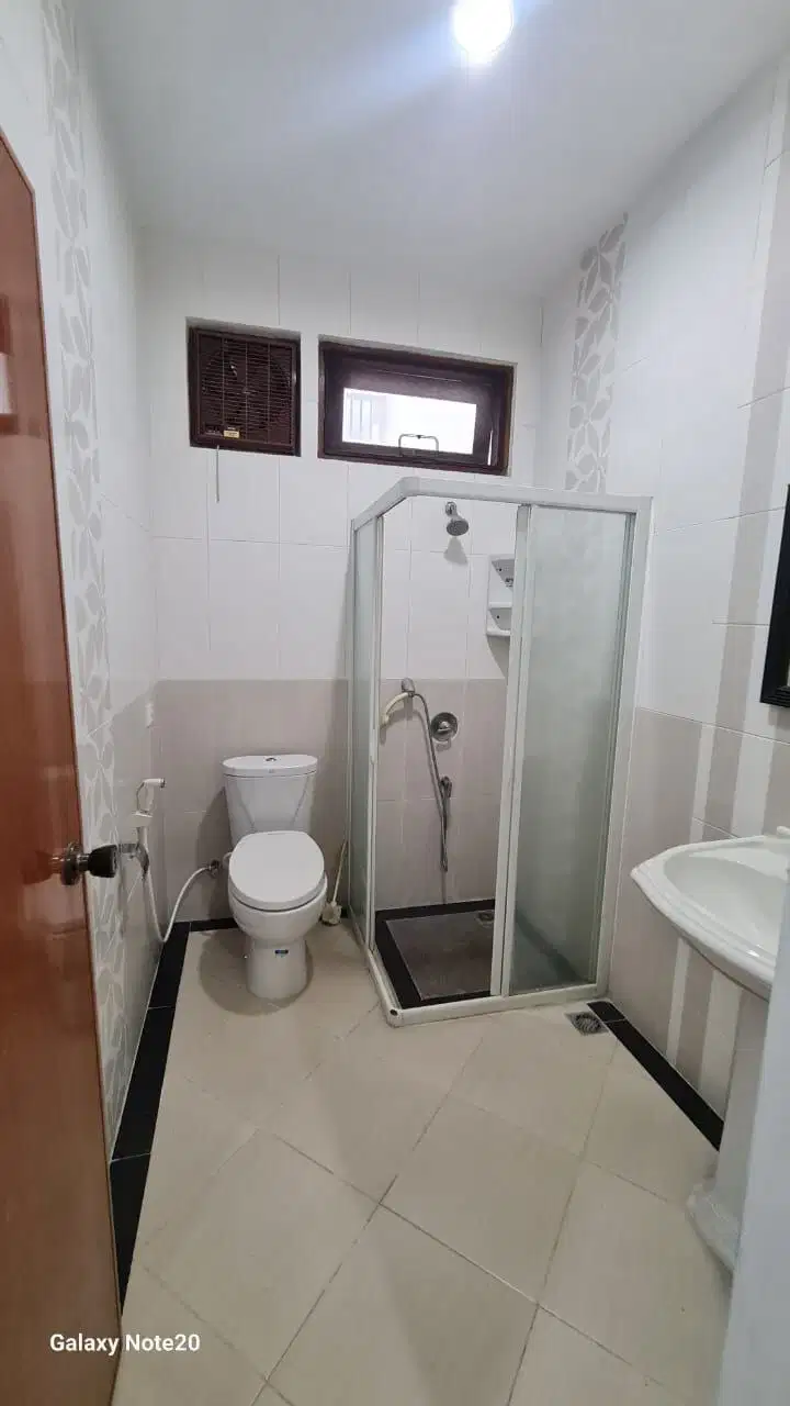 Dijual Rumah Graha Family Hook Strategis Siap Huni