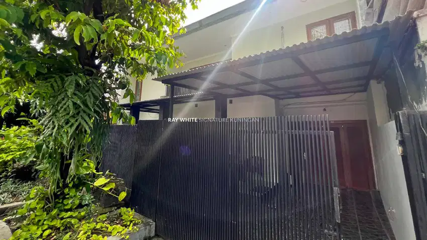 Rumah Terawat di Jl Kerinci VIII Lokasi Strategis Area Tenang