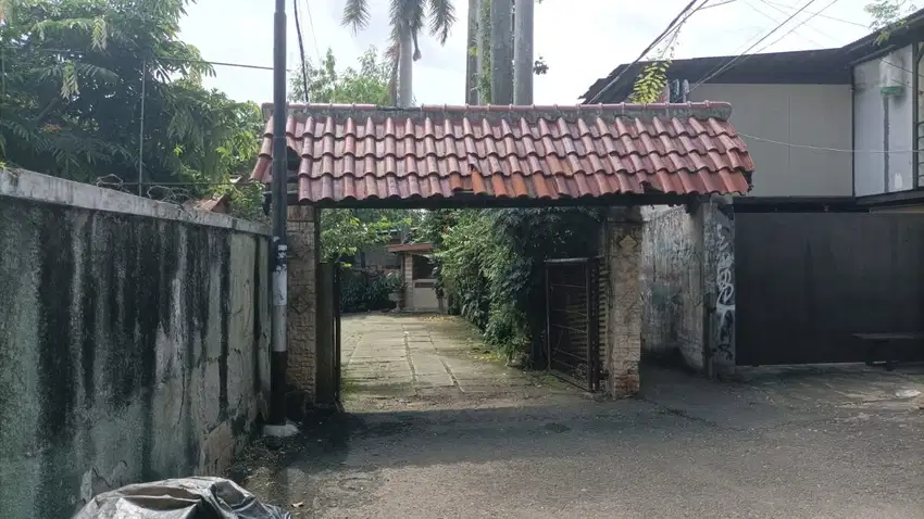 Rumah Hitung Tanah di Kemang, Hanya 14 Menit ke Tol Ampera