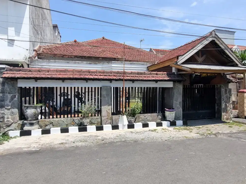 RUMAH 150 Mtr dari ALFAMART DEWANDARU LUAS 191