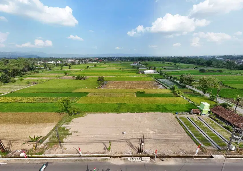 Tanah Sleman, Mangku Aspal: Pintu Toll Dekat