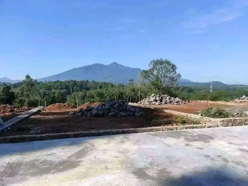 Kami tawarkan kavling tanah yang berlokasikan di Pakintelan Gunungpati