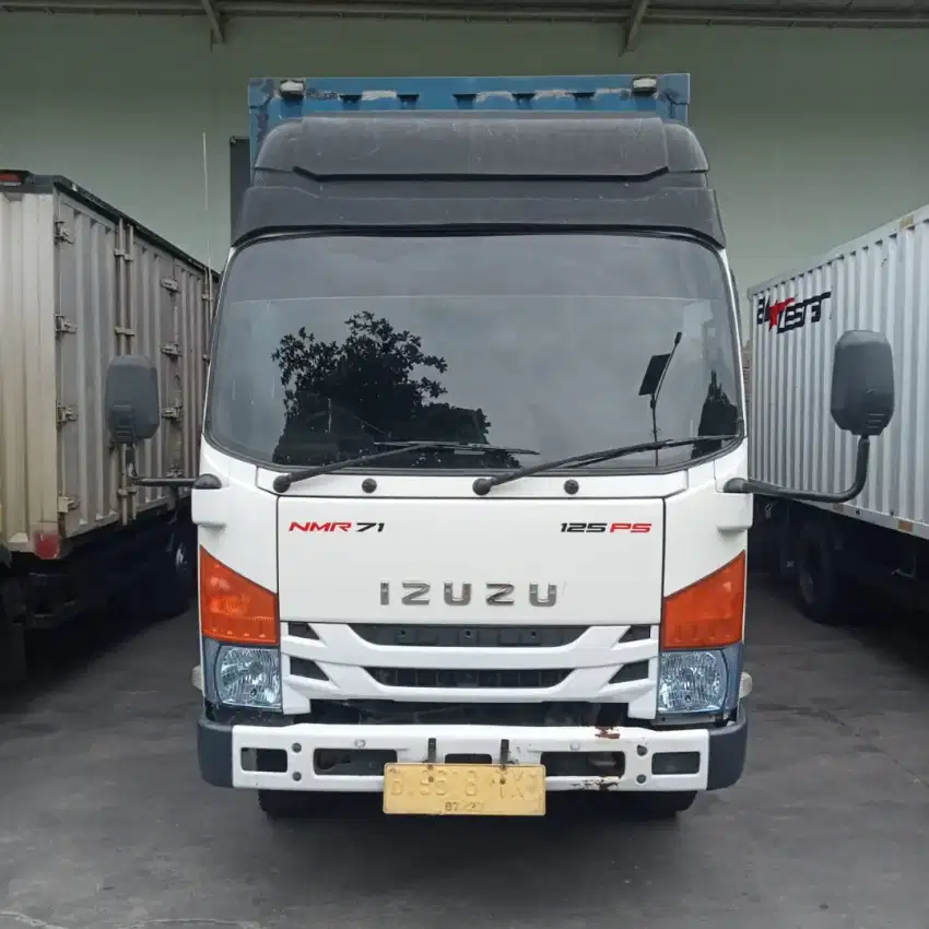Isuzu NMR CDD Long