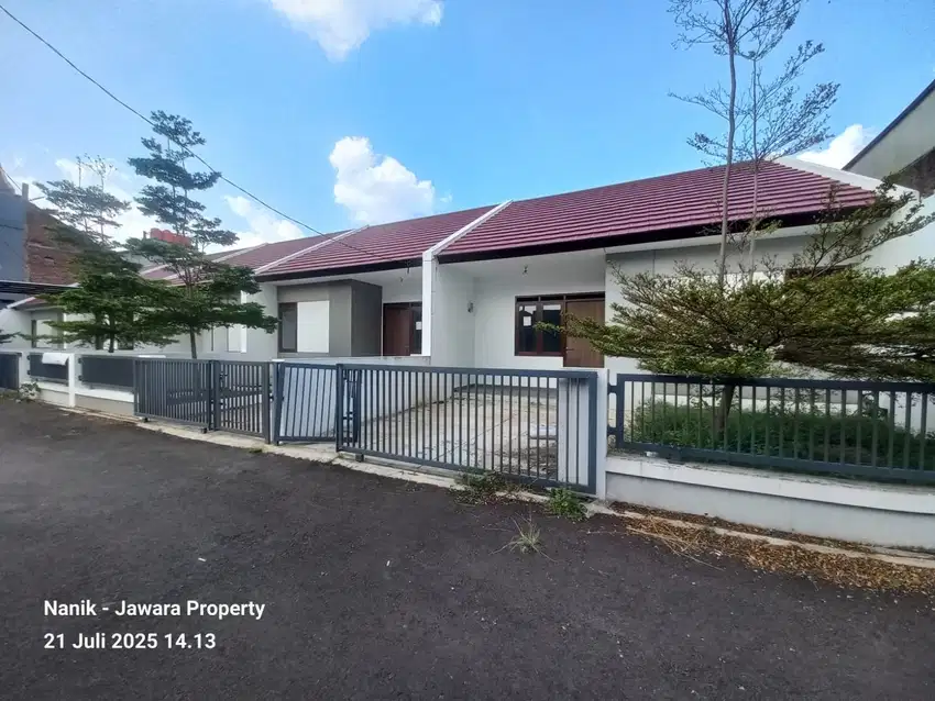 Jual rumah baru, dekat terminal Antapani 800jt an
