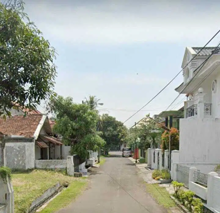 Rumah Hitung Tanah Lokasi Premium di Turangga
