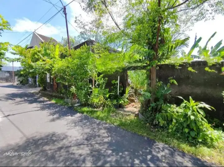 Dijual Tanzh Di karangasem timur kampus kedokteran UMS