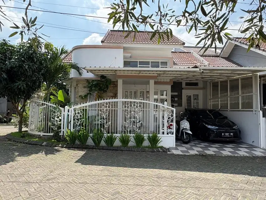 Rumah hook terawat siap huni semi furnish pandanwangi sulfat malang
