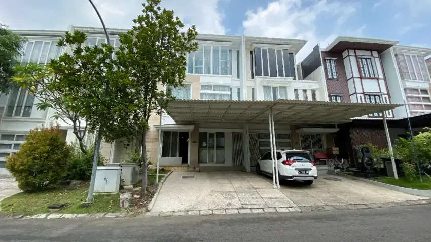 RUMAH MEWAH 3 LANTAI FULLY FURNISH LA RIZ EMBASSY PAKUWON INDAH