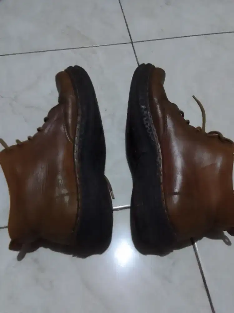 Sepatu Original Istimewa