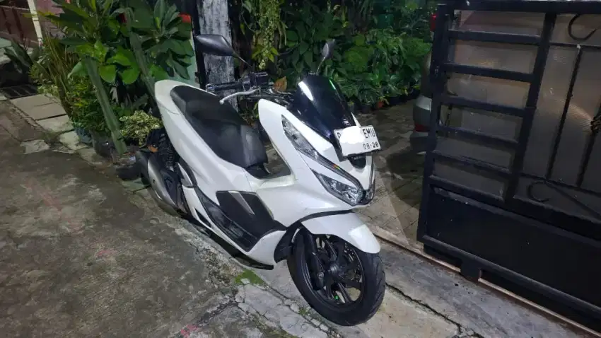 Dijual Motor Kesayangan PCX 150