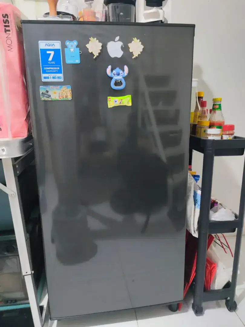 Kulkas Aqua AQR-D181 Low Watt 35watt 1 pintu