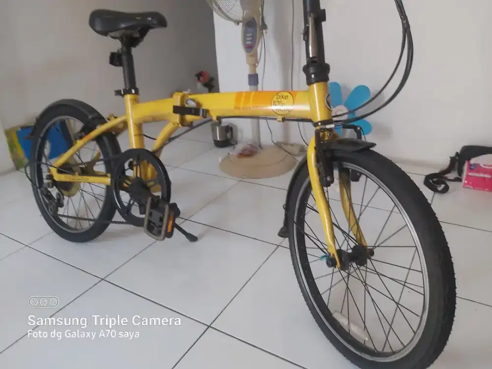 Sepeda lipat polygon b2w