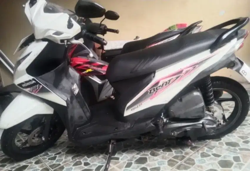 Motor beat 2014 stater ,pajak hidup surat2lengkap harga masih bs nego