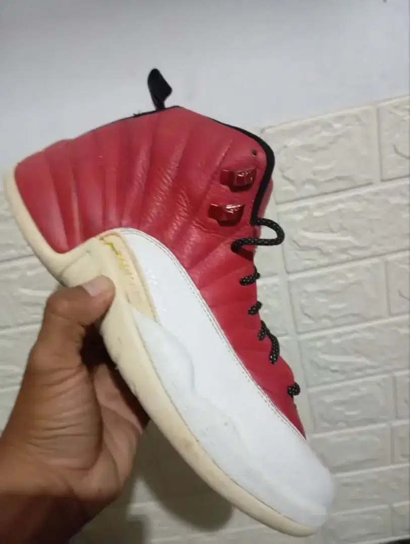 Sepatu Air Jordan 12 Gym Red, sz 43