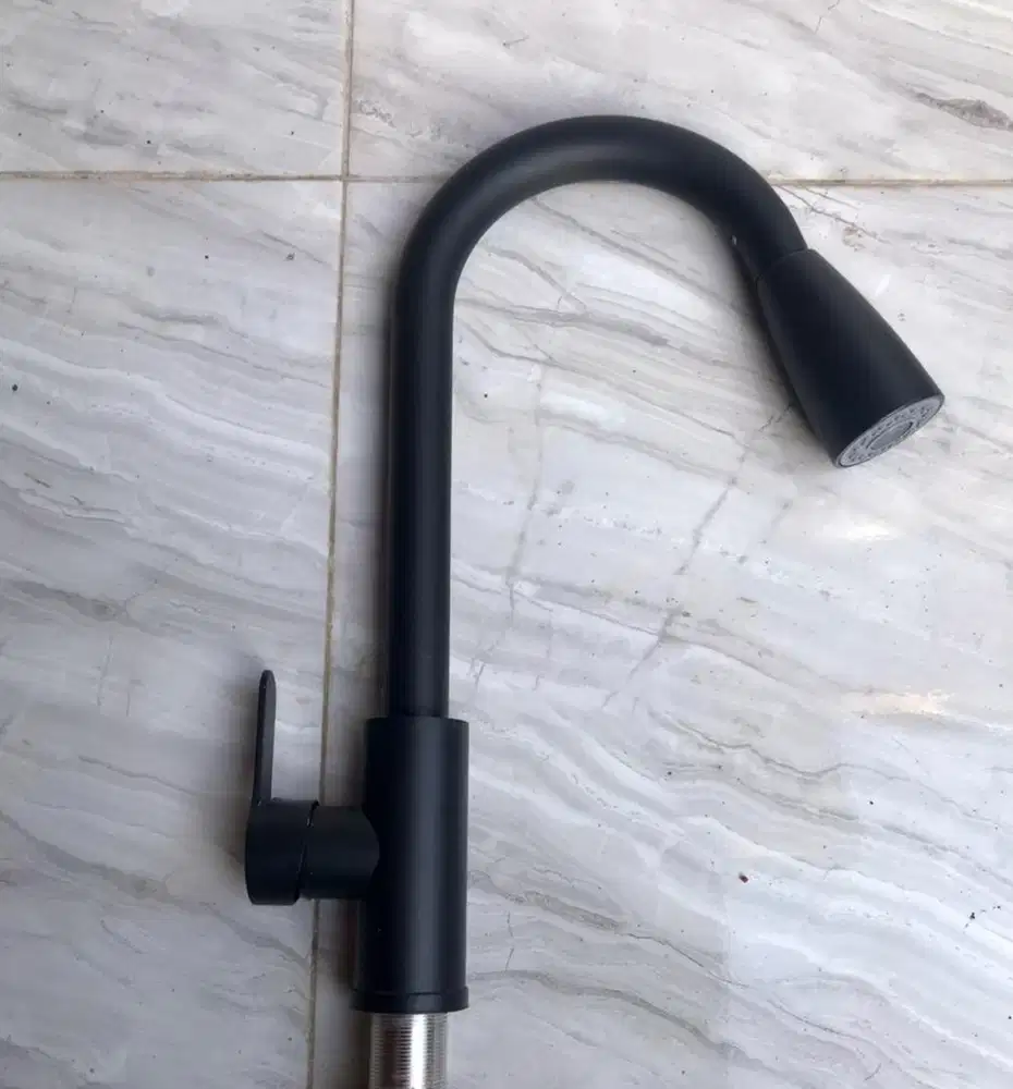 Kran Angsa Sink Cuci Piring Tarik