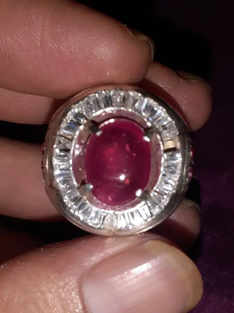 Batu ruby mozabik