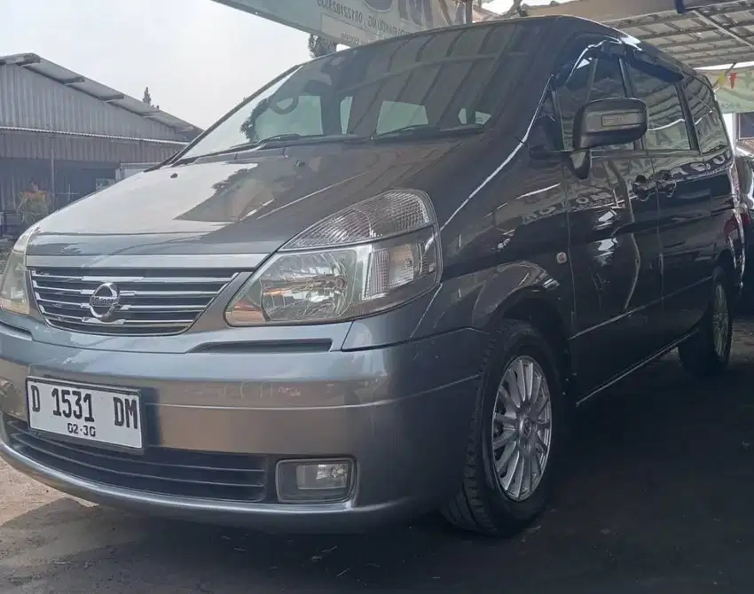 istimewa Nissan Serena HWS matik 2010