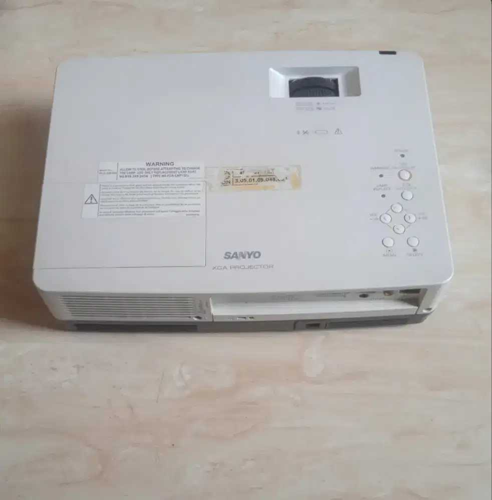 Sanyo proyektor xga projector xw300 normal